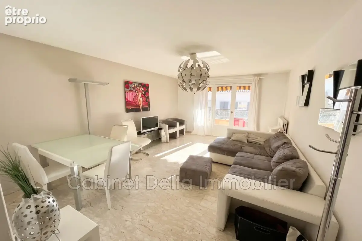 Appartement à SANARY-SUR-MER