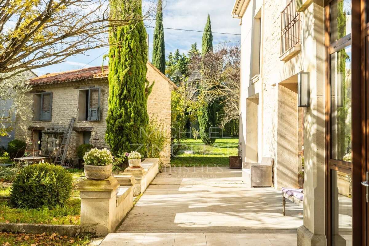 Maison à L&#039;ISLE-SUR-LA-SORGUE