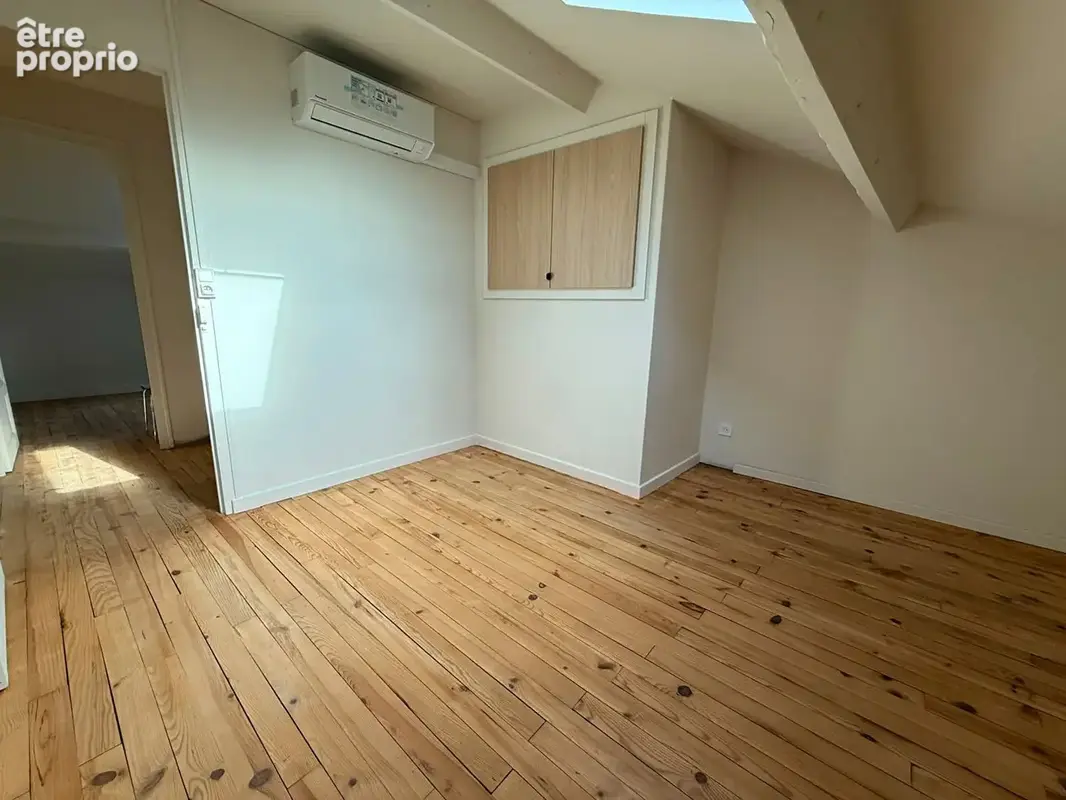 Maison de rue 102 m² - 5 chambres - Garage 90 m² - Valence - photo 12