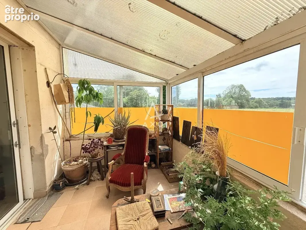 Grande maison de caractère avec dépendances  Un potentiel exceptionnel à la campagne ! - photo 5