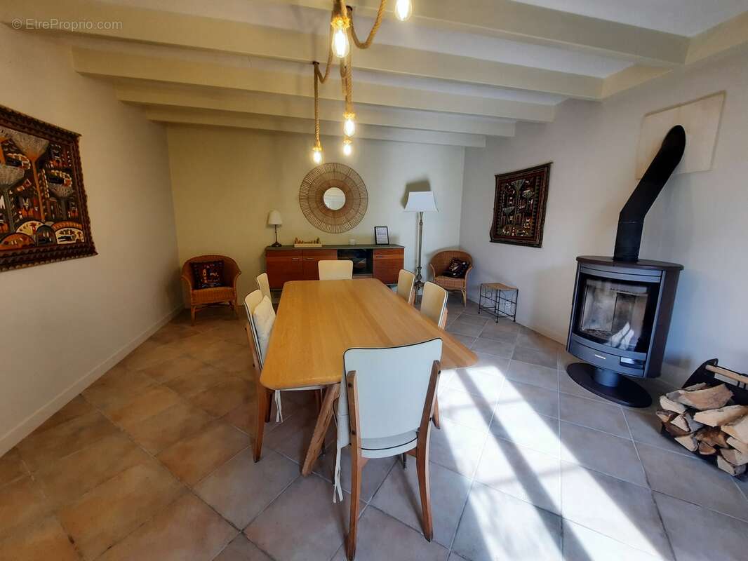 Maison à COZES