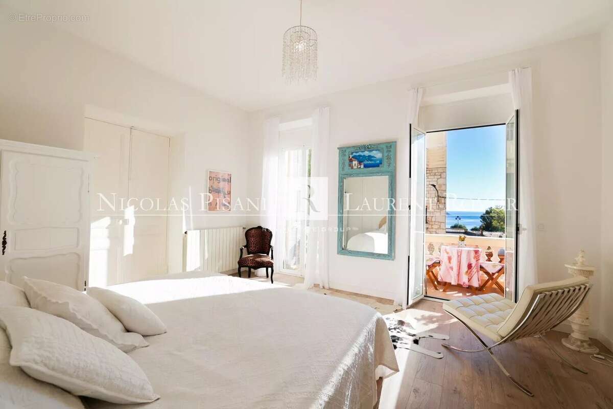 Appartement à VILLEFRANCHE-SUR-MER