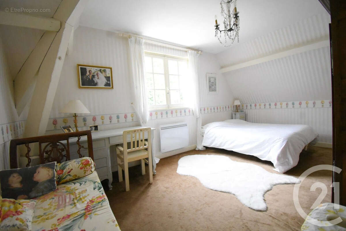 Maison à BELLERIVE-SUR-ALLIER