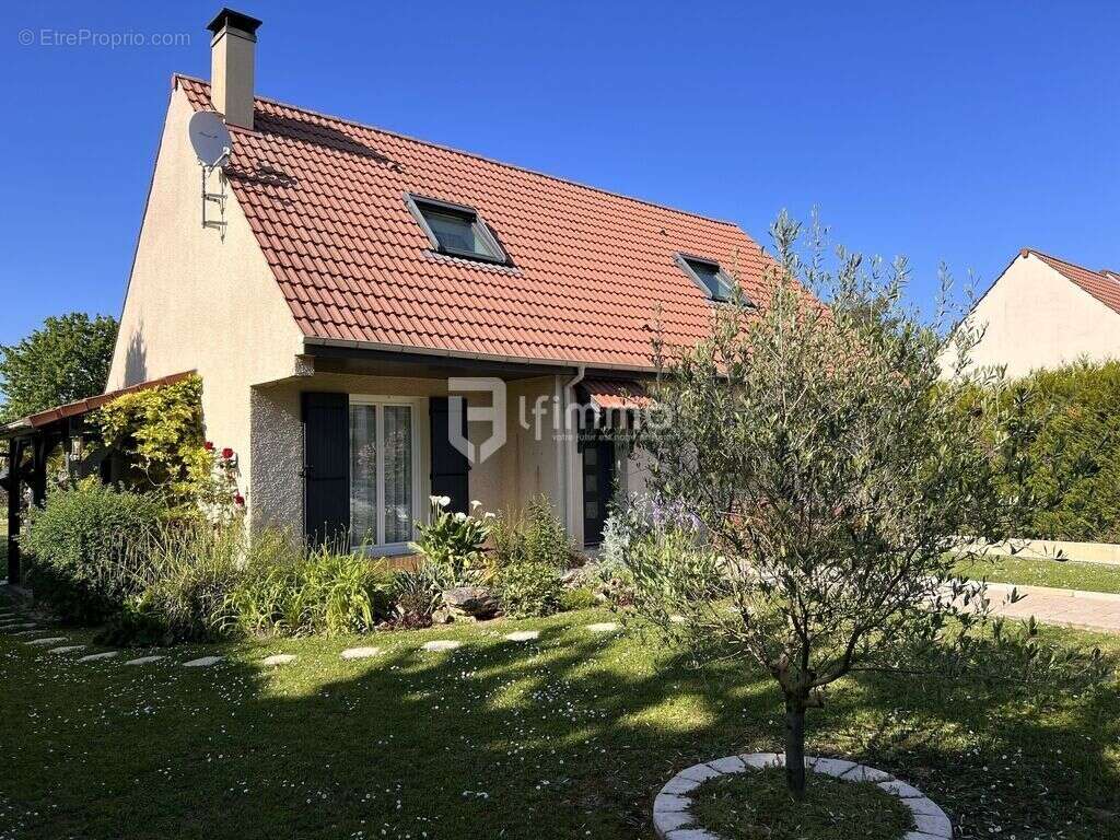 77130 Marolles sur seine, Pavillon 6 pièces de 133m2 - photo 2