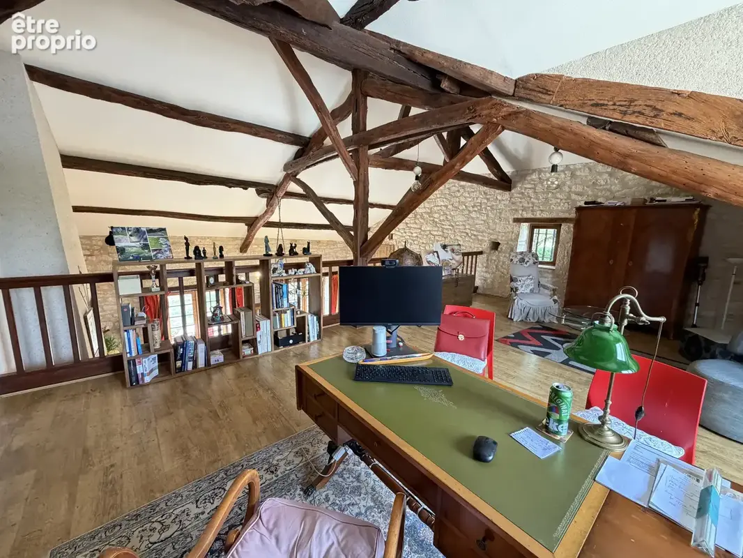 Propriété de caractère en pierre - photo 9
