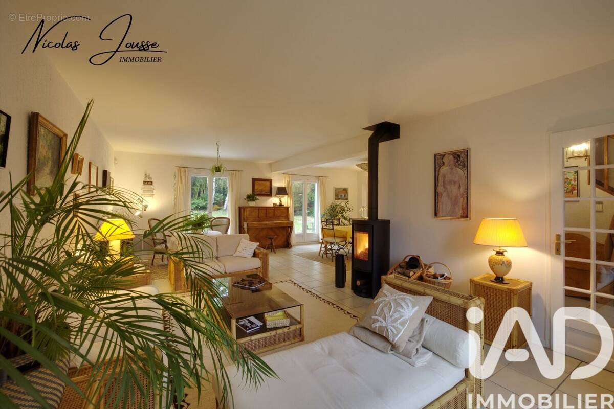 Photo 1 - Maison à ECHENEVEX