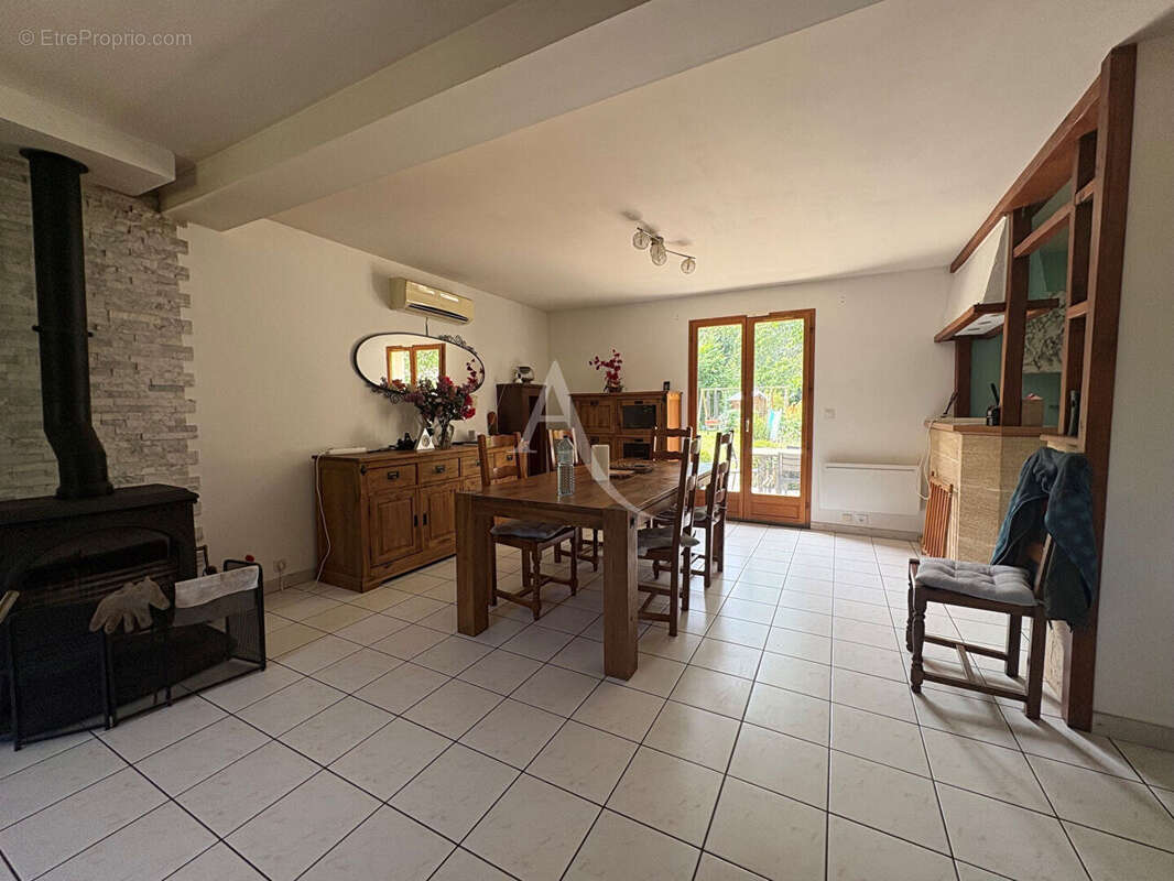 Maison à LE CHATELET-EN-BRIE
