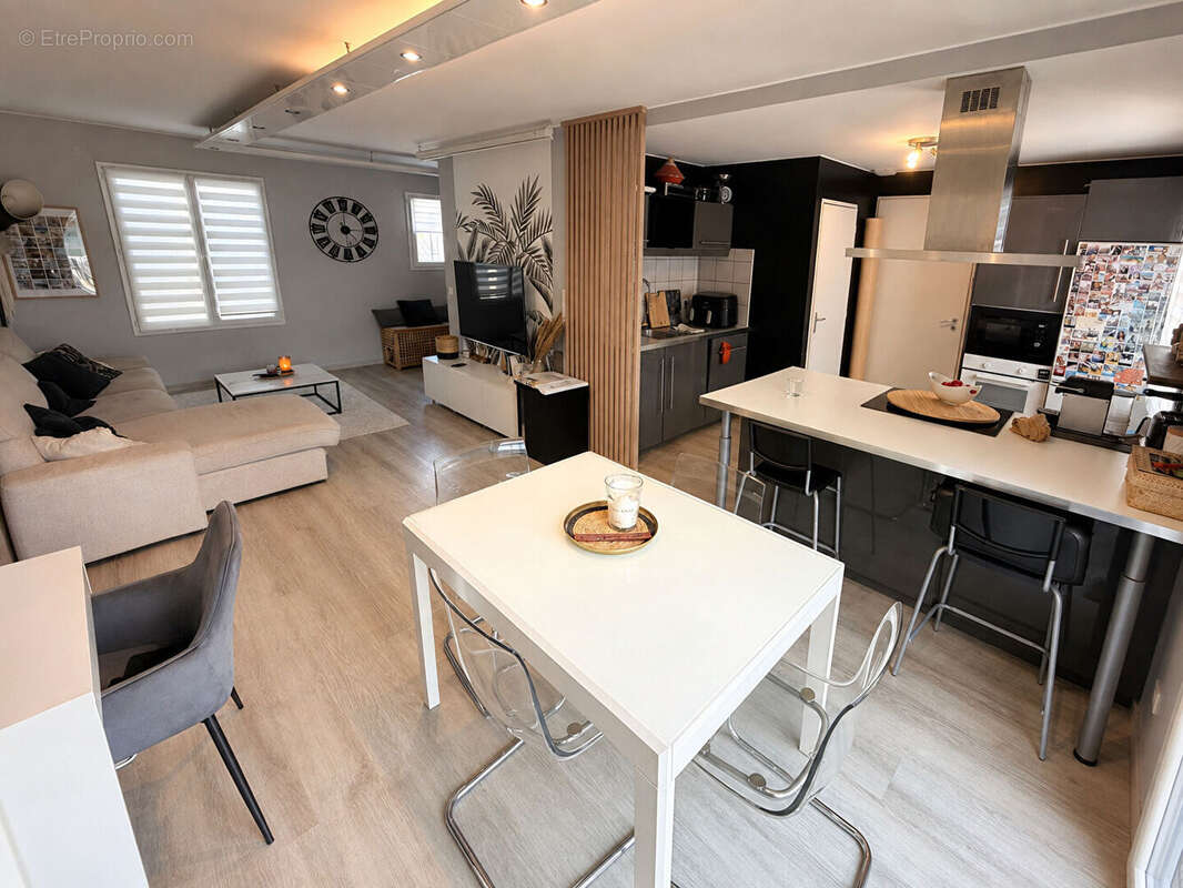 Maison à la Chapelle en Serval de 89 m² Idéalement située avec 300m2 de terrain !!! - photo 4