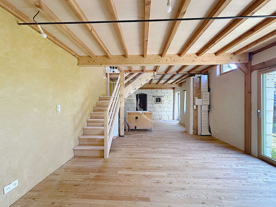 Maison à BRISSAC-QUINCE