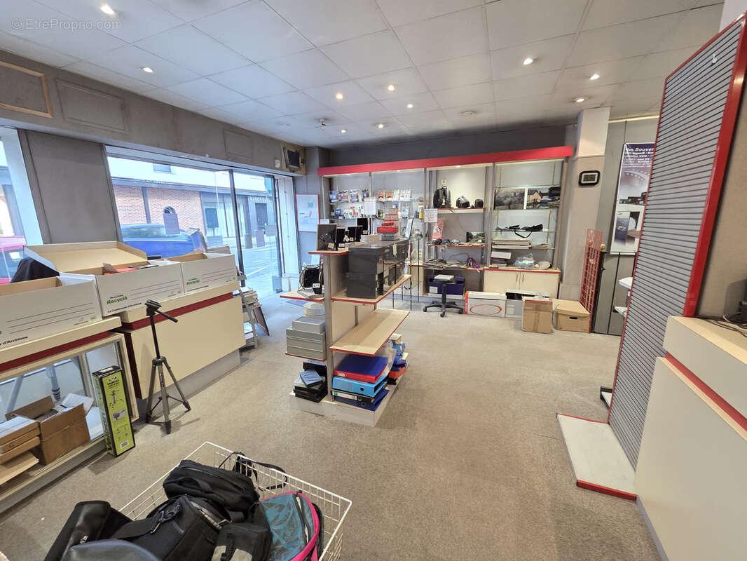 Local commercial a vendre - photo 4