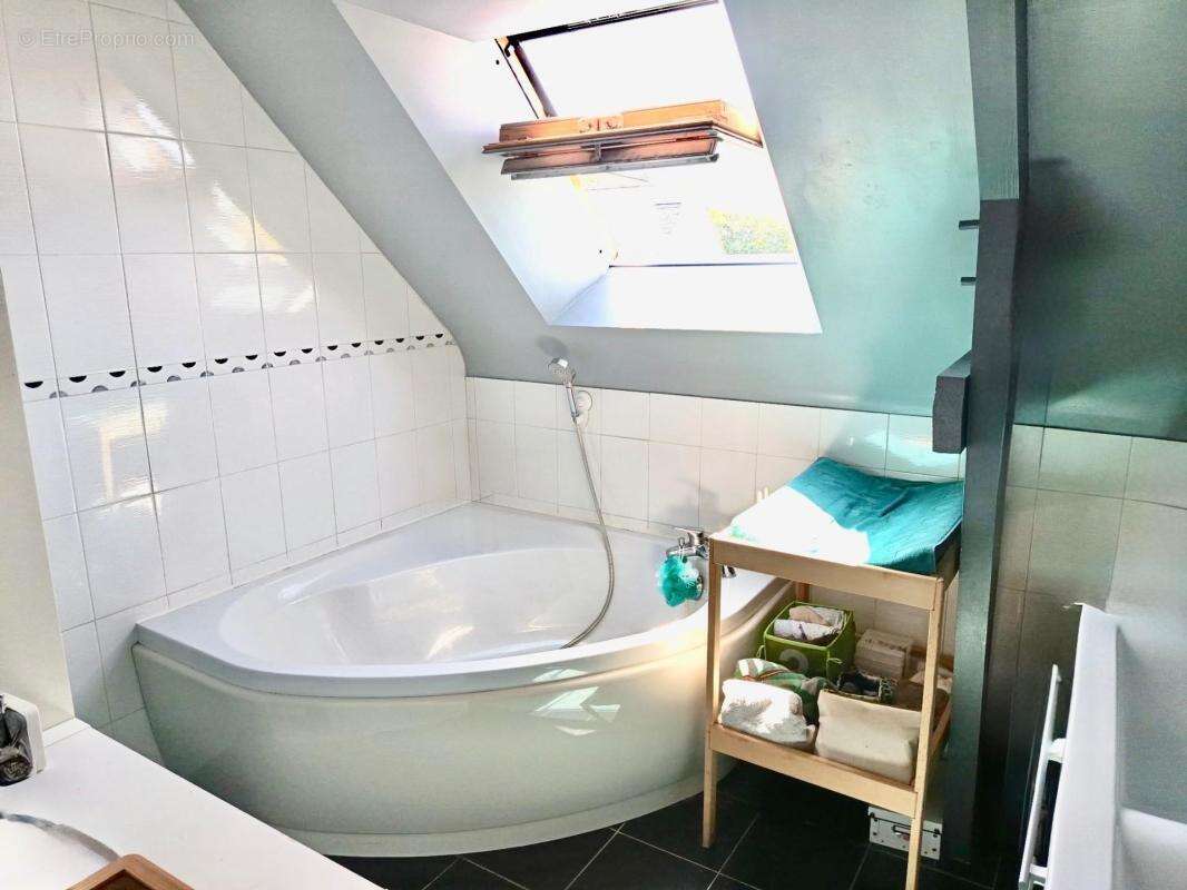 Maison  familiale contemporaine - 142 m2 - parthenay de bretagne -35850 - photo 7