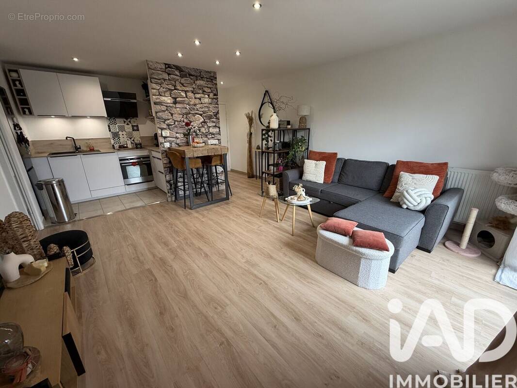 Photo 1 - Appartement à SAINT-PIERRE-DU-PERRAY