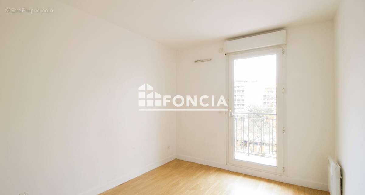 Appartement à MONTROUGE