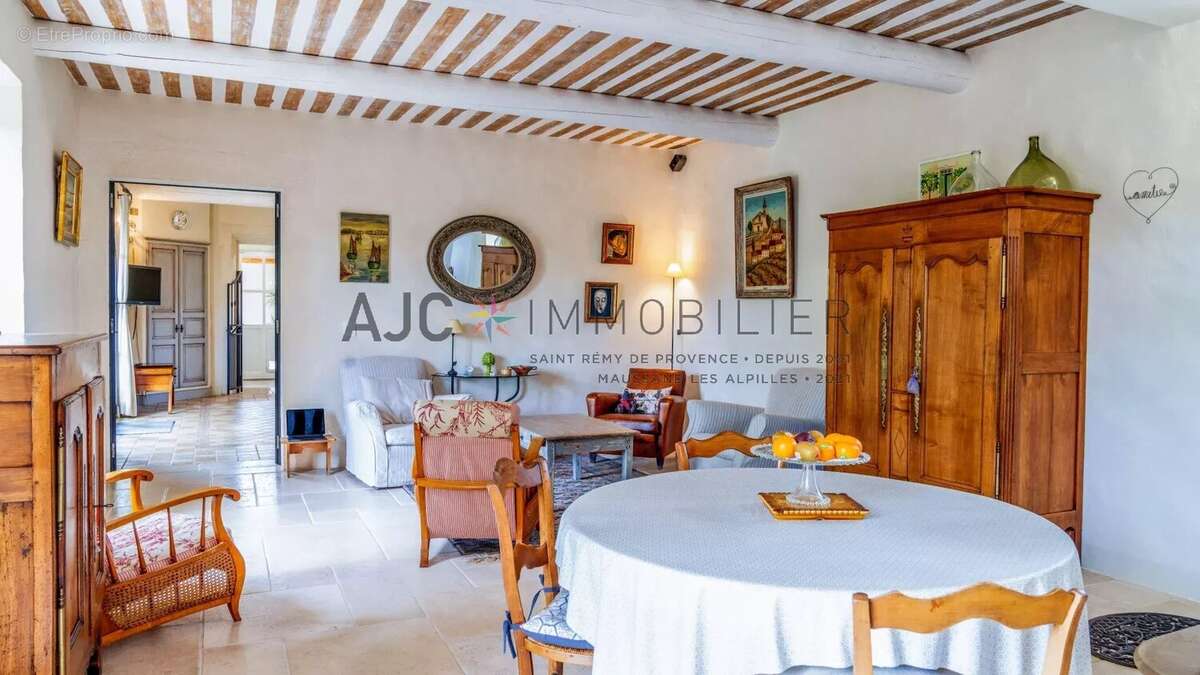 Maison à SAINT-REMY-DE-PROVENCE