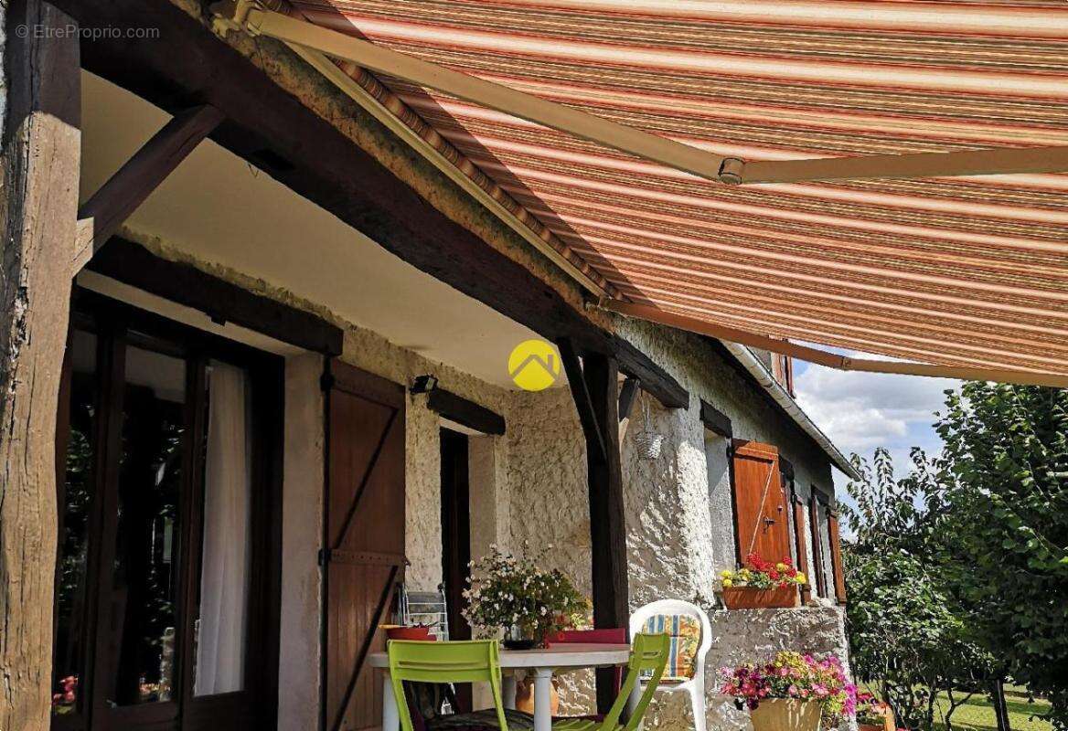 Maison à BLENEAU