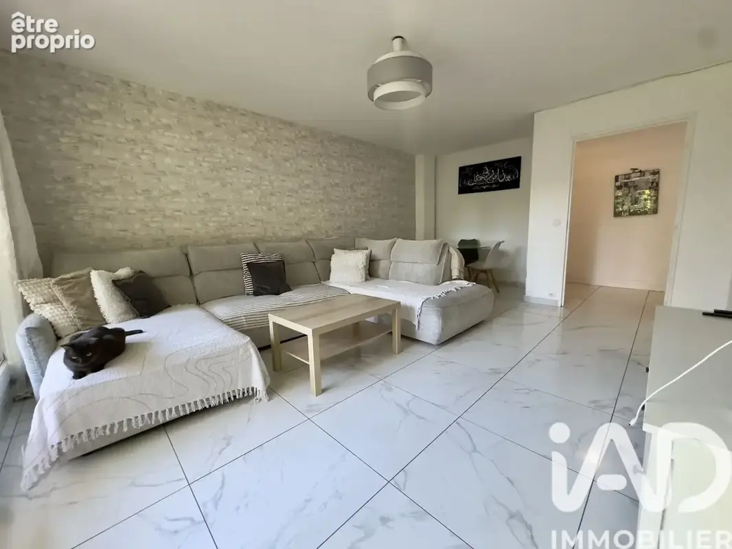 Photo 1 - Appartement à TAVERNY
