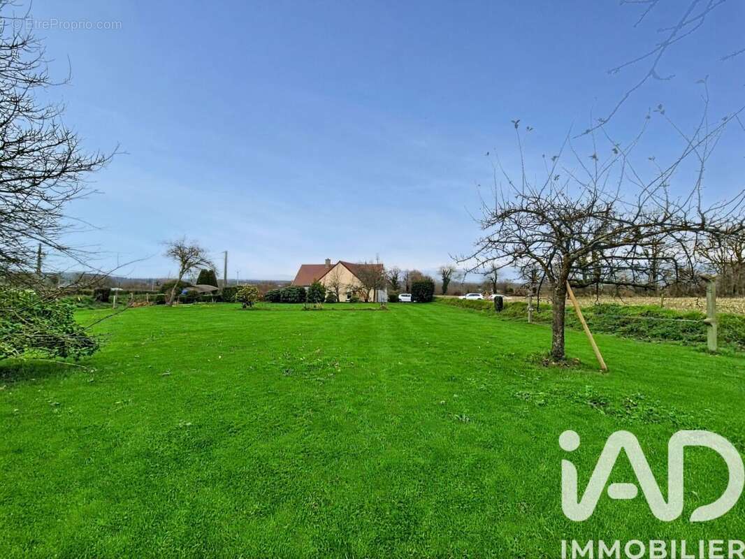 Photo 3 - Maison à SOULLES