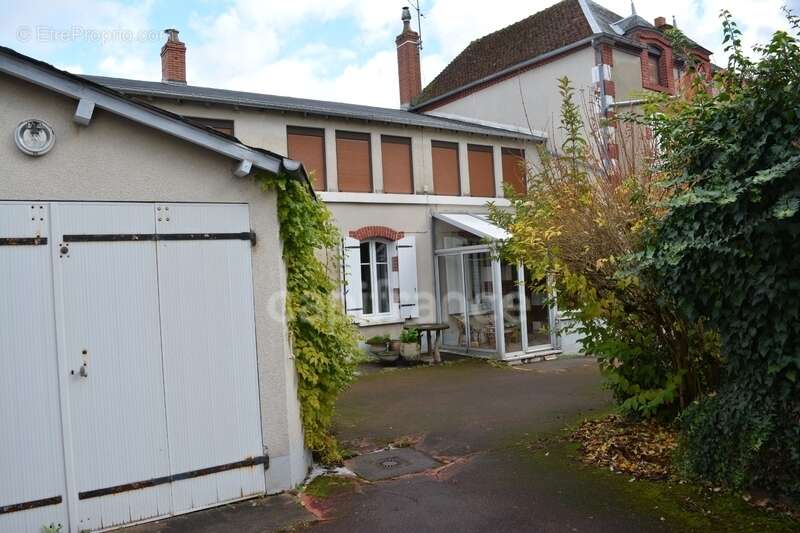 Maison à SANCERGUES