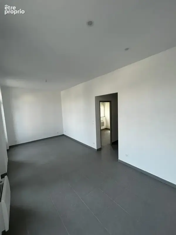 Appartement à MARSEILLE-3E