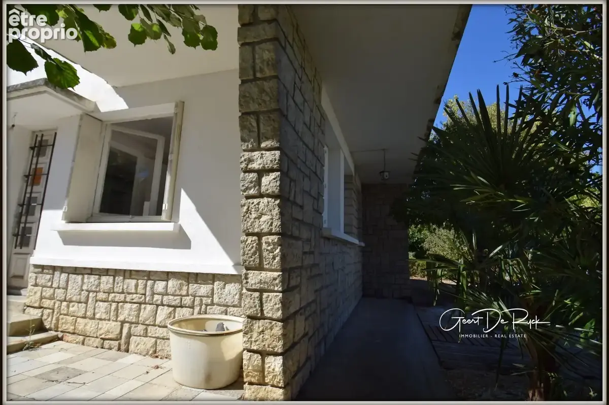 LIMOUX Maison de ville T5 R+1 avec 2 entrées indépendantes, garage et jardin - photo 12