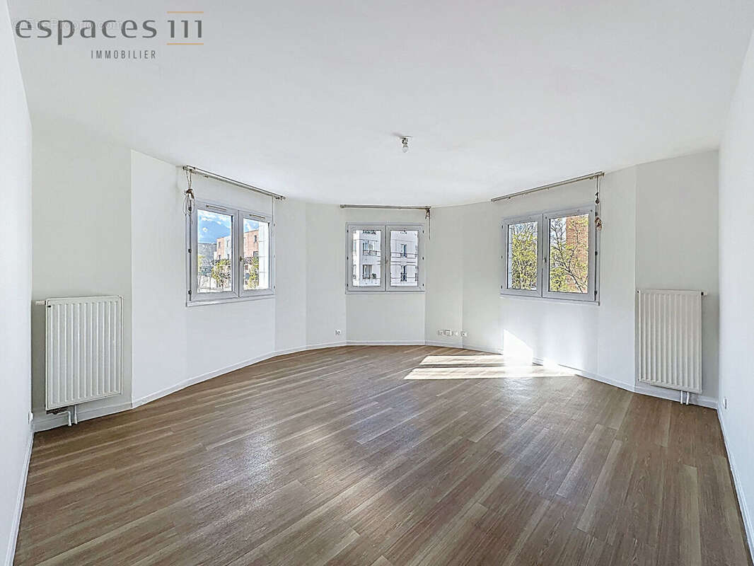 Appartement à MONTIGNY-LE-BRETONNEUX