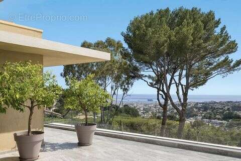Maison à MOUGINS