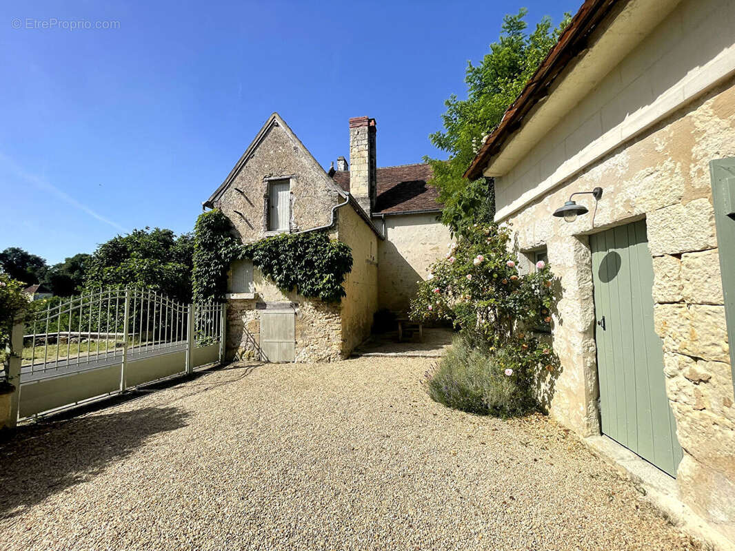 Maison à FERRIERE-LARCON