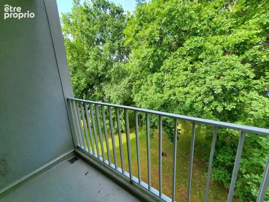 Beau t3 au 3eme etage avec balcon et cave - photo 5
