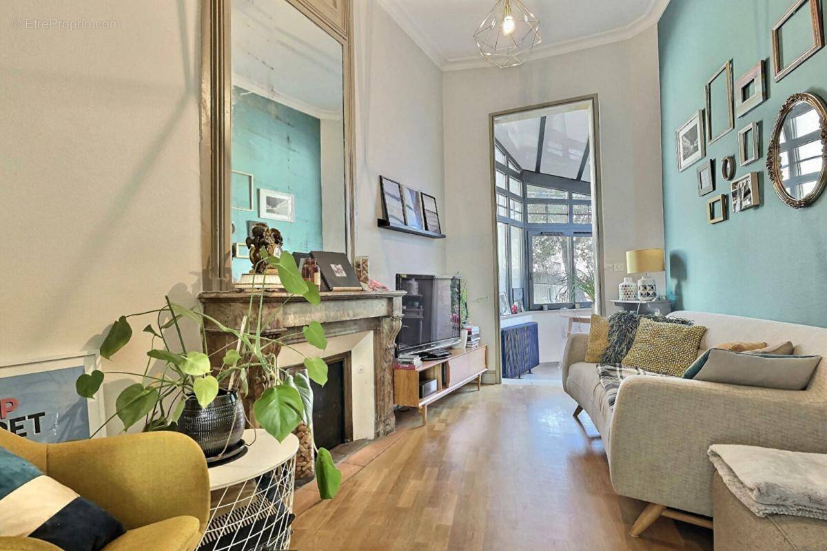 Appartement à BORDEAUX