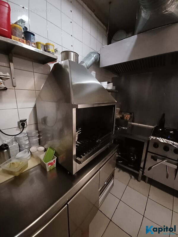 Autre à PARIS-9E