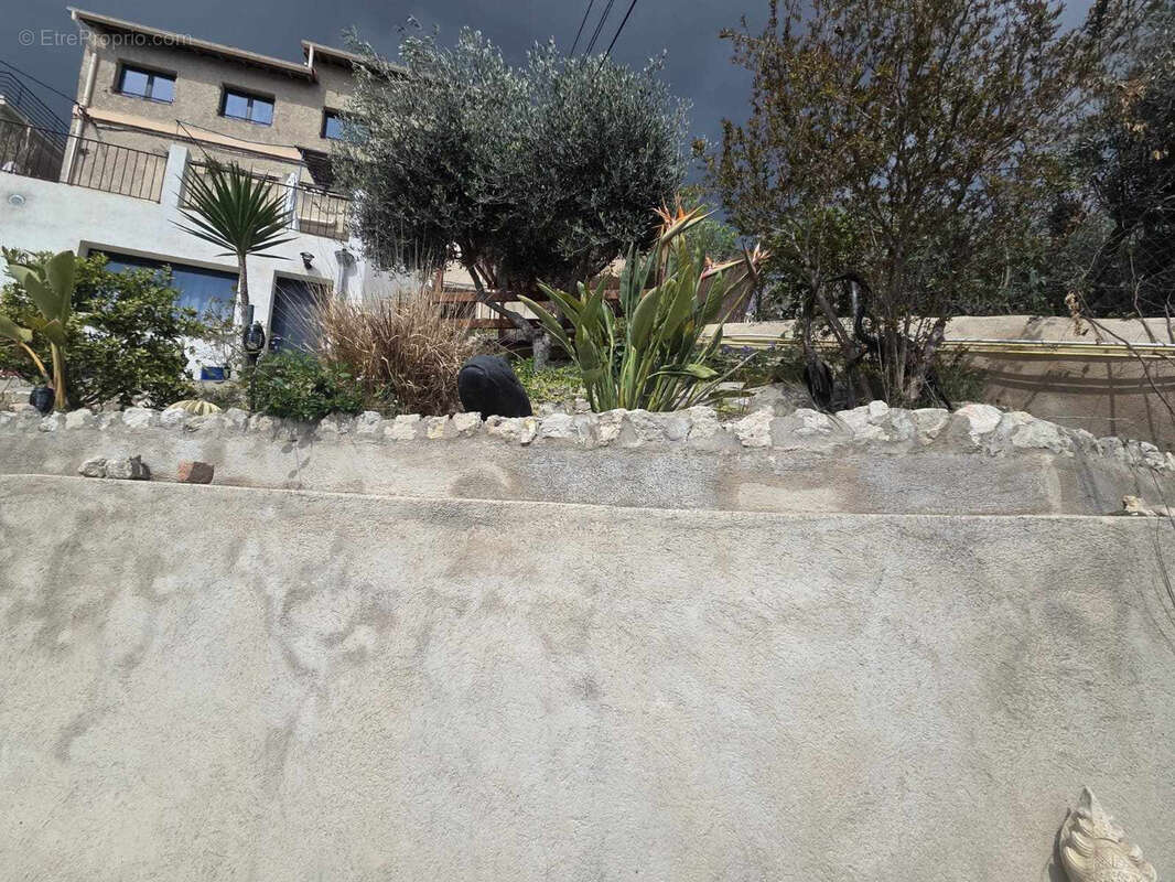 Appartement à MARSEILLE-16E