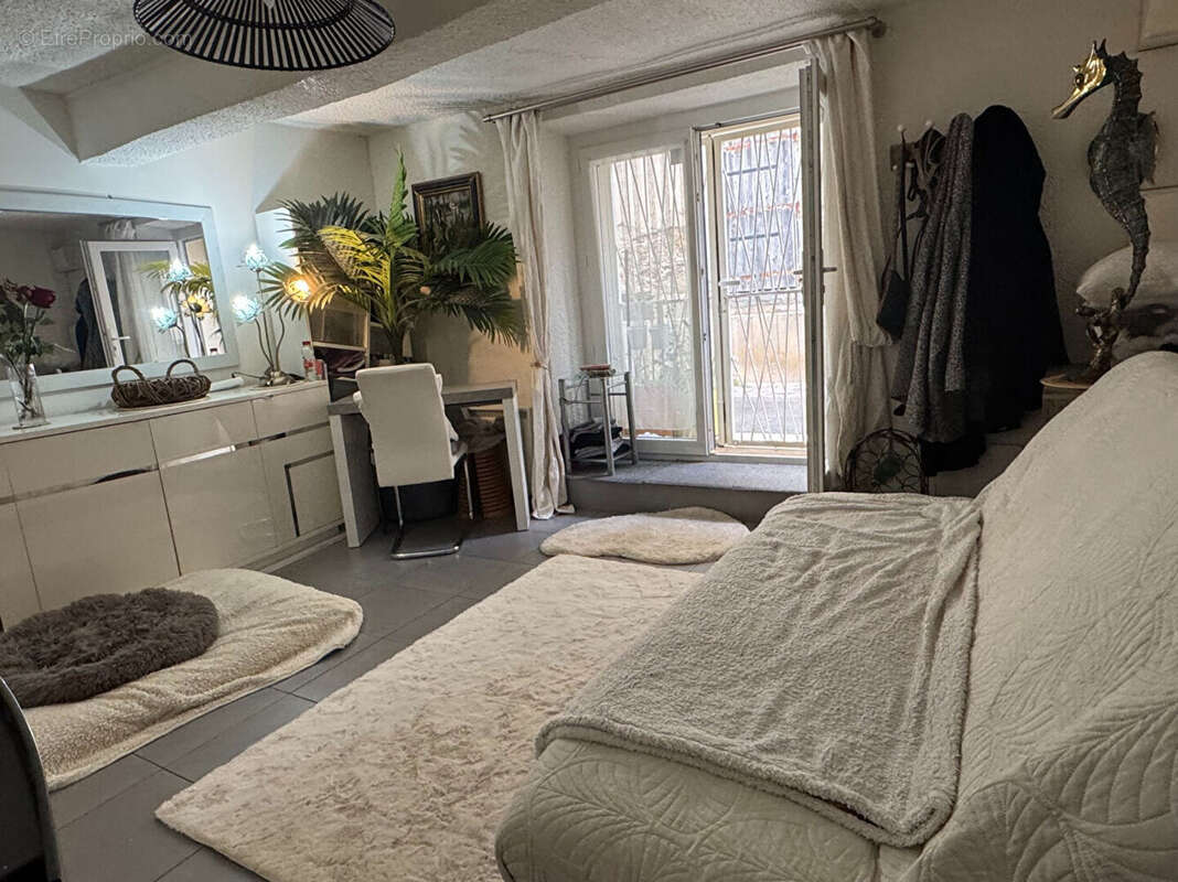 Maison à LEZIGNAN-CORBIERES