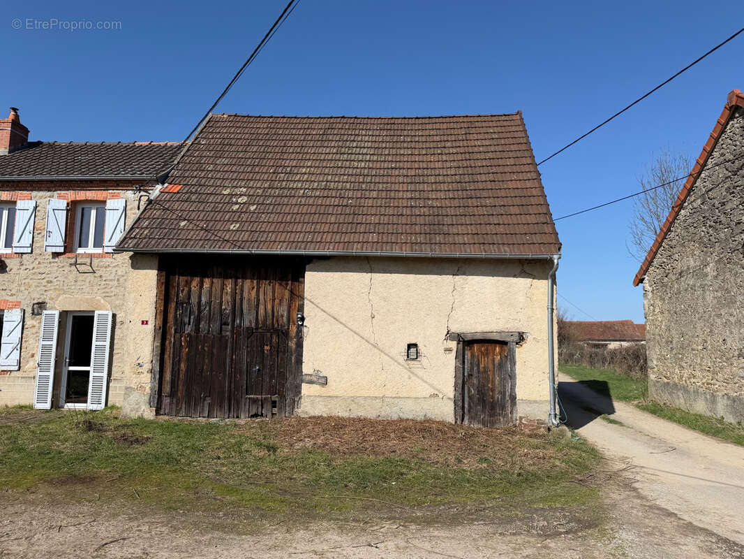 Maison à LA PETITE-MARCHE