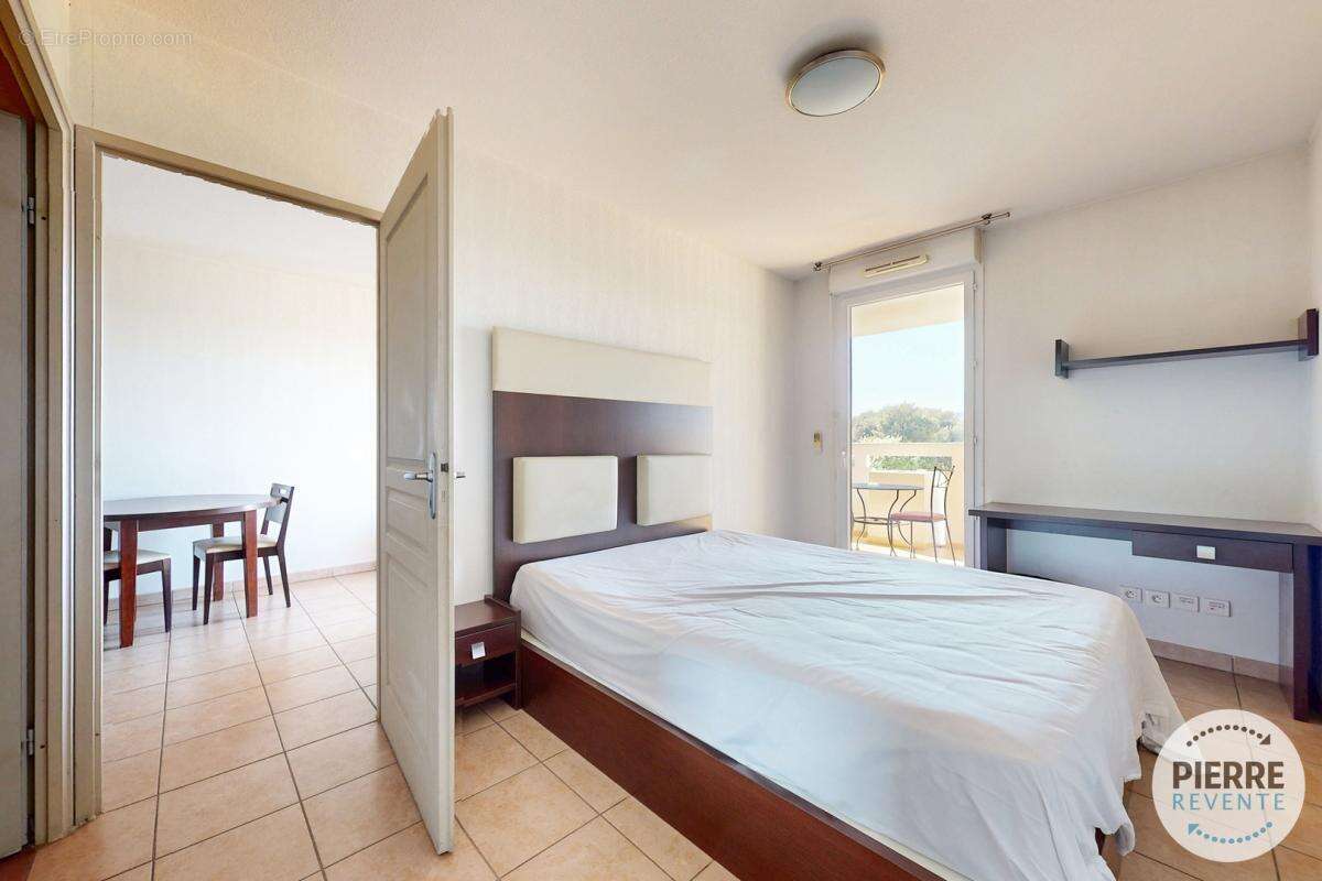 Appartement à SIX-FOURS-LES-PLAGES