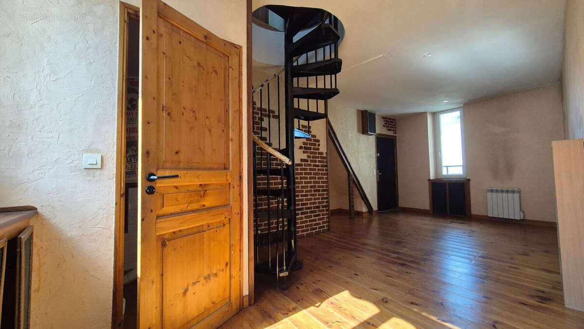 Appartement à BRIE-COMTE-ROBERT