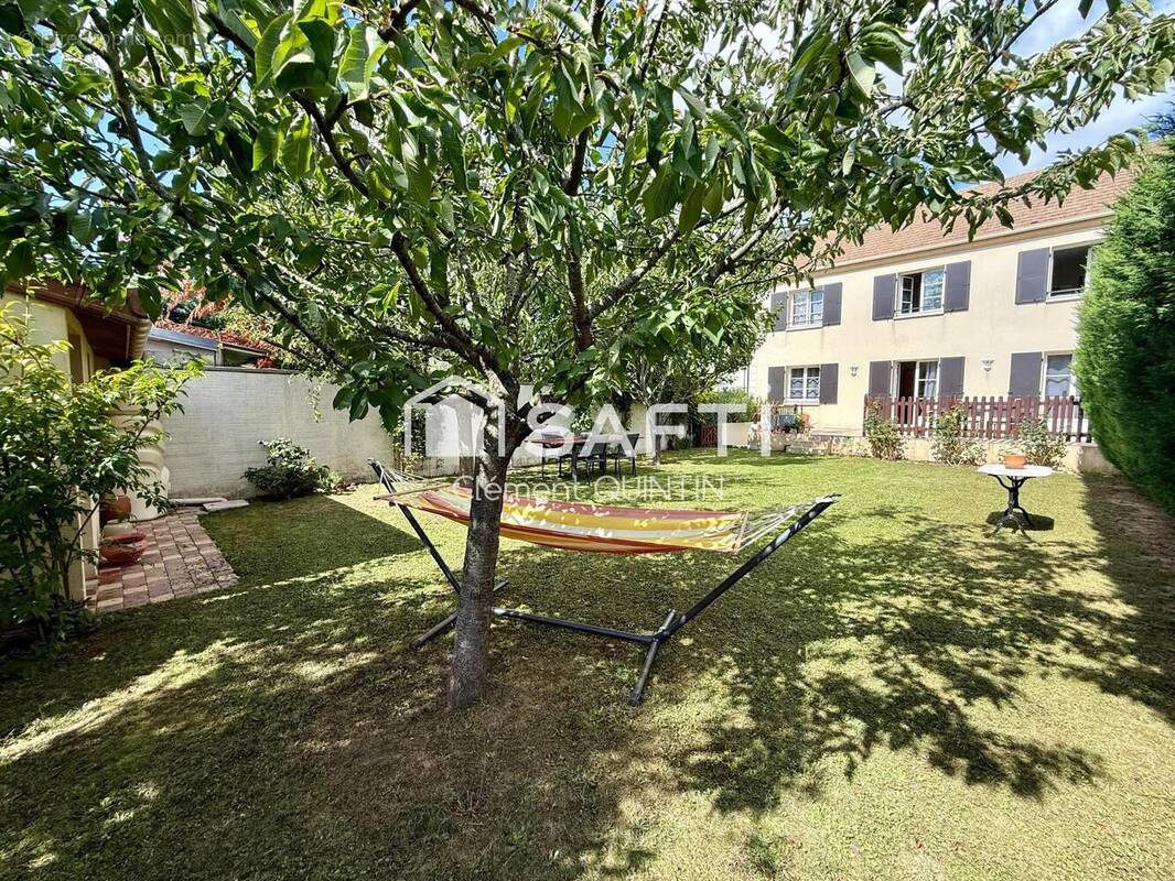 Photo 1 - Maison à LES CLAYES-SOUS-BOIS