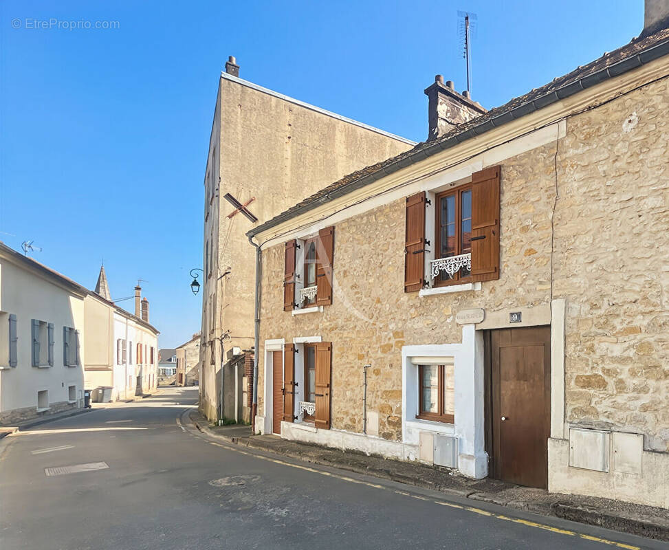 Maison à HARDRICOURT
