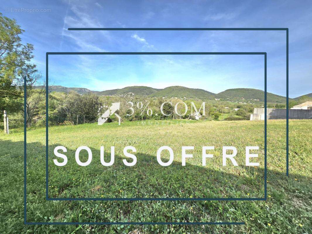 Terrain à CHARMES-SUR-RHONE
