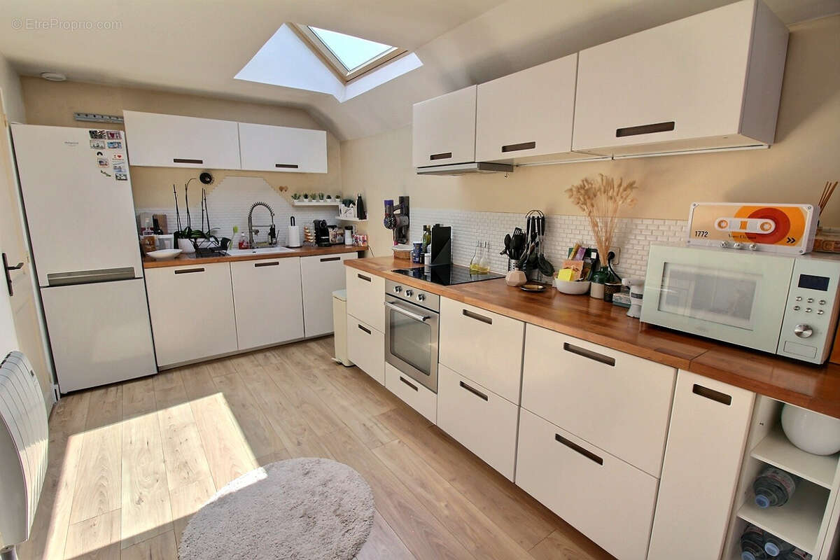 Appartement à MONTIGNY-LE-BRETONNEUX