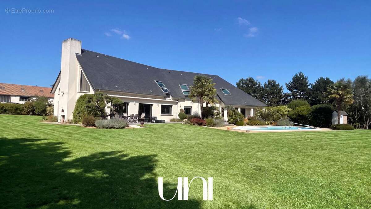 Maison 8 pièces de 295m2 avec piscine - BIÉVILLE-BEUVILLE - photo 18