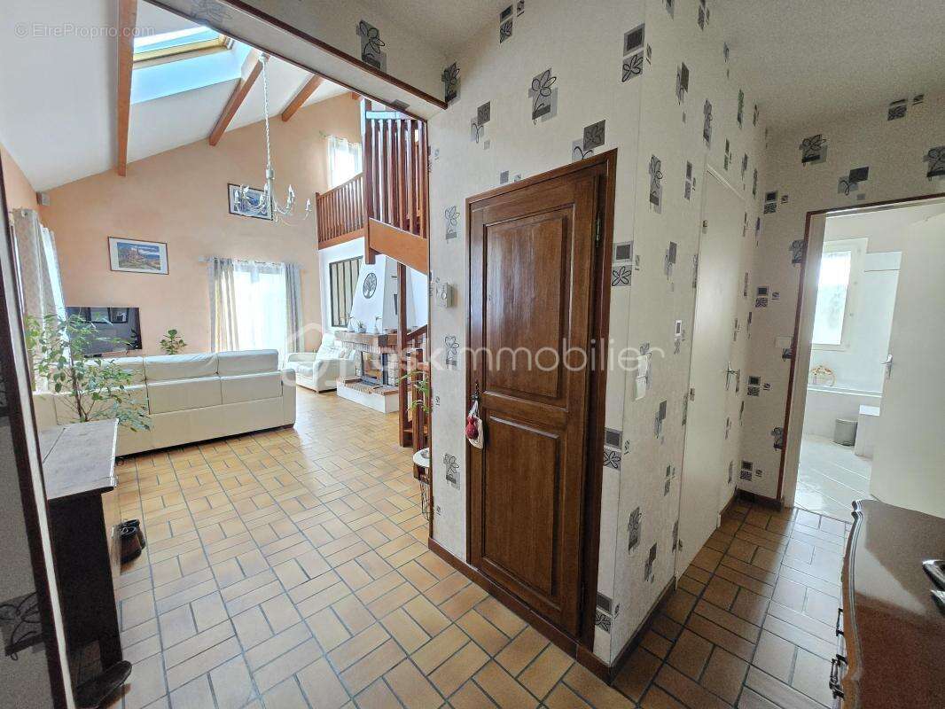 Magnifique Pavillon sur sous-sol de 133m² quartier Montapins à Nevers - photo 2