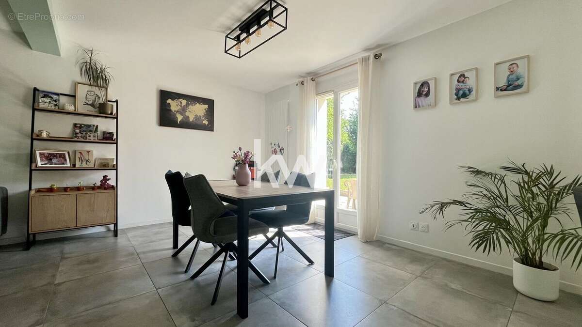 Maison à BALLANCOURT-SUR-ESSONNE