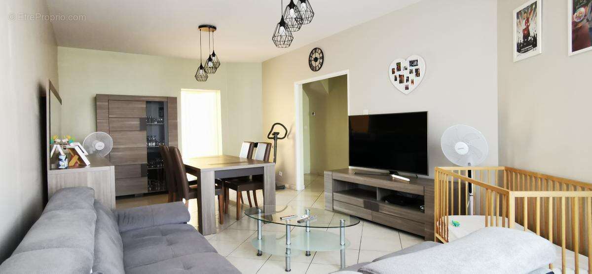 Maison 122 m² à Ecourt-Saint-Quentin  - photo 2