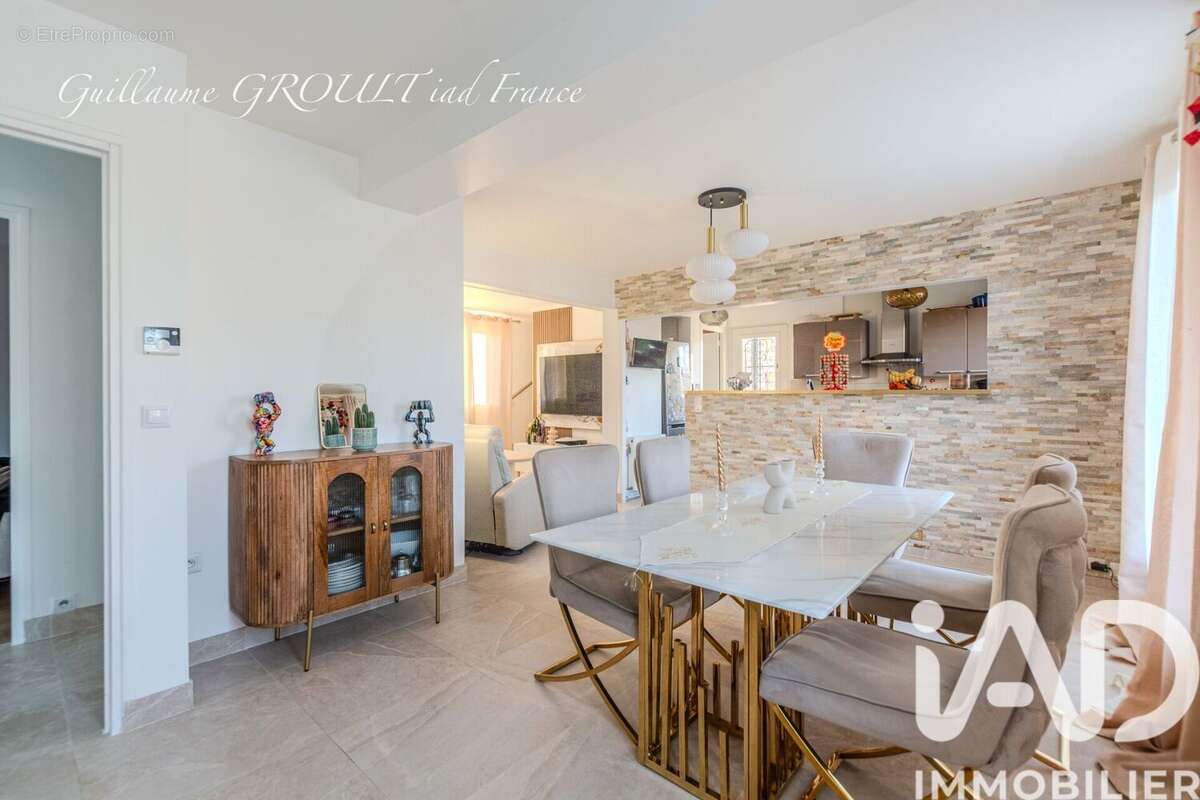 Photo 2 - Maison à VILLECRESNES