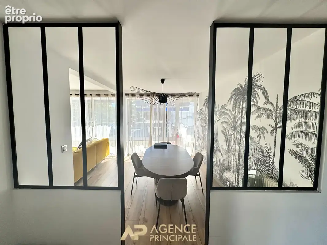 Appartement T4 - 90m2 - Balcon- Parking X2 - Cave - La Rochelle - photo 4