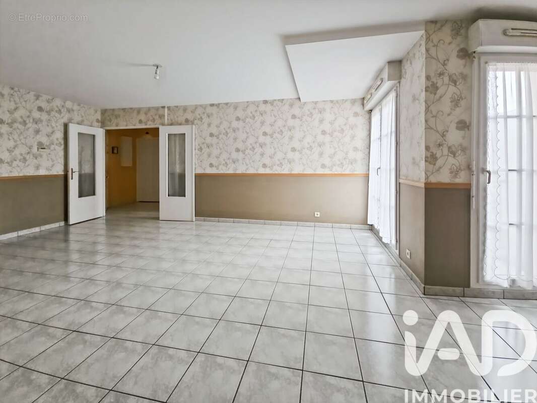 Photo 3 - Appartement à BRIE-COMTE-ROBERT