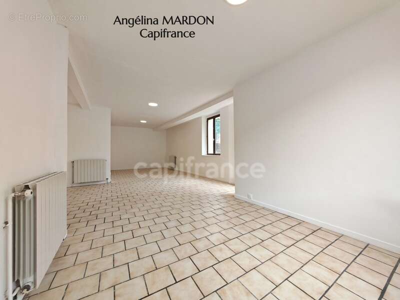 Maison de ville familiale T7 de 139 m² à Bolbec (5 à 6 chambres) avec cour et atelier - photo 2