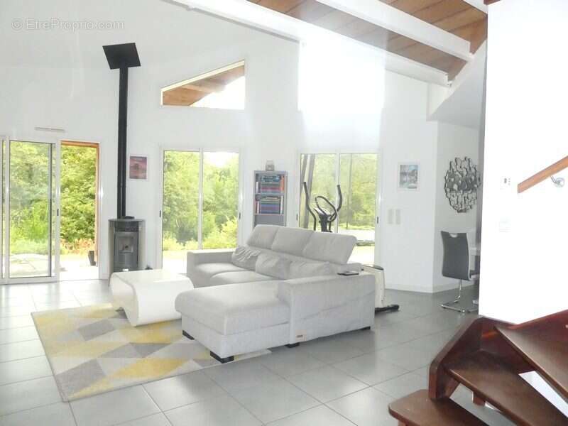 Maison 159 m² à Salies-De-Bearn  - photo 3