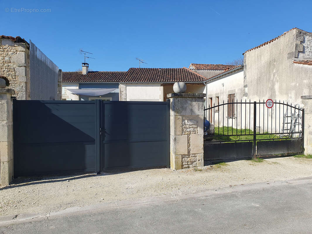 Maison à BRESDON