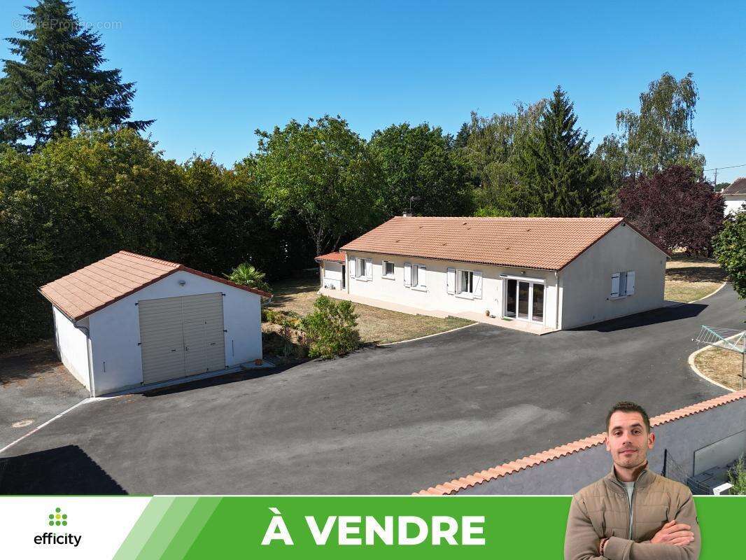 Maison 6 pièces 181 m² à vendre à Saint-Pierre-D'exideuil (86400) - photo 3